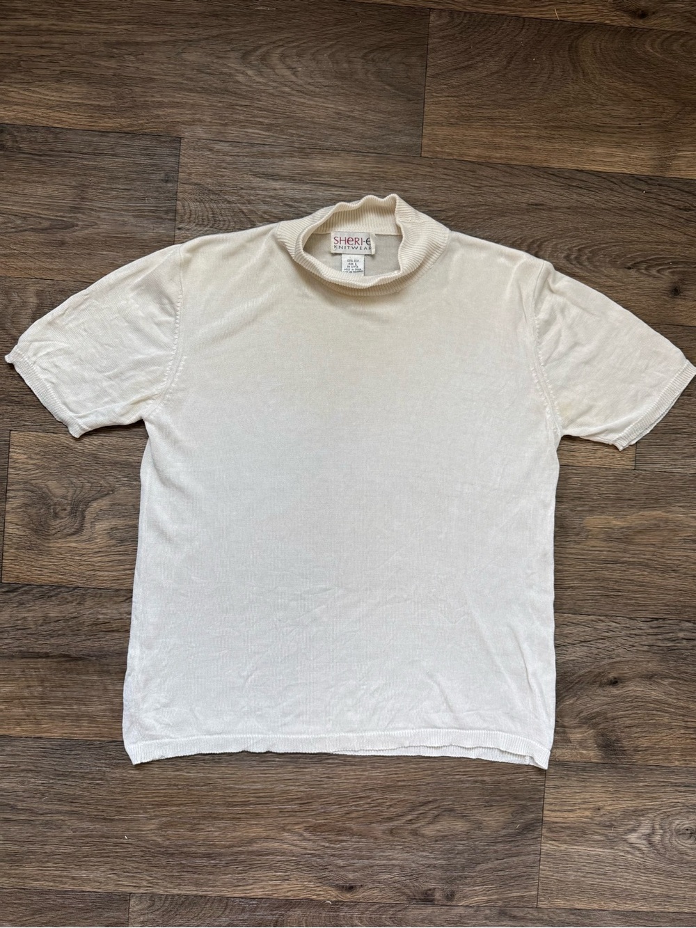 Vintage Sheri-e Knitwear 100% Silk White Mock Neck Knit Sweater Short Sleeve L